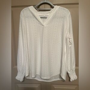 White Relaxed Ribbed Blouse